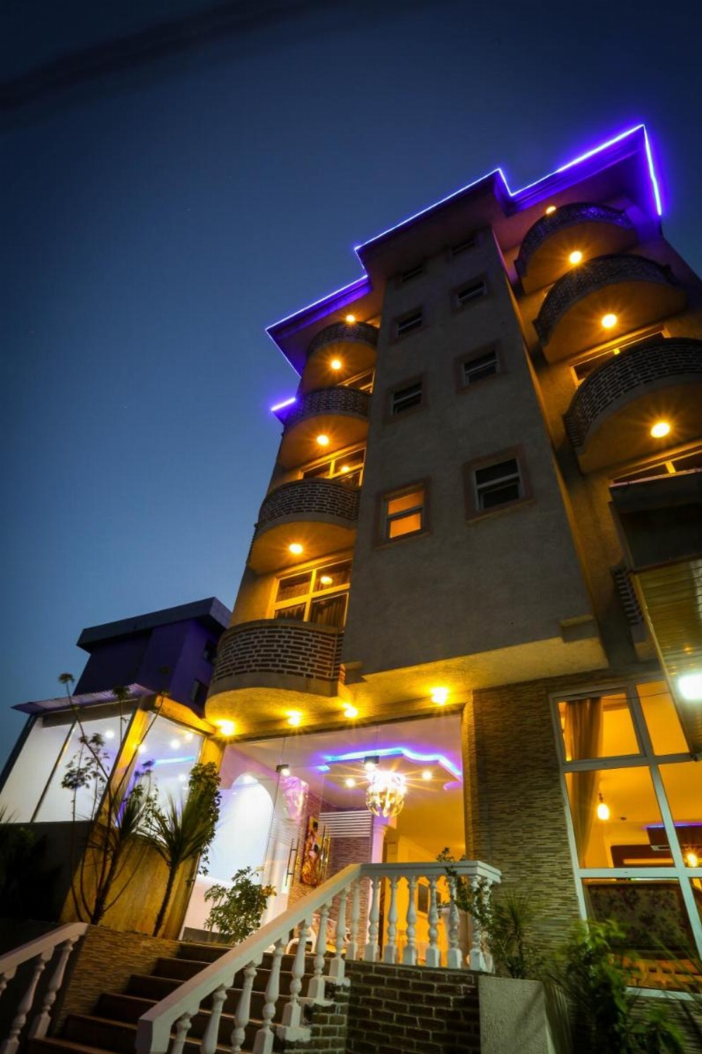 White House Addis Hotel